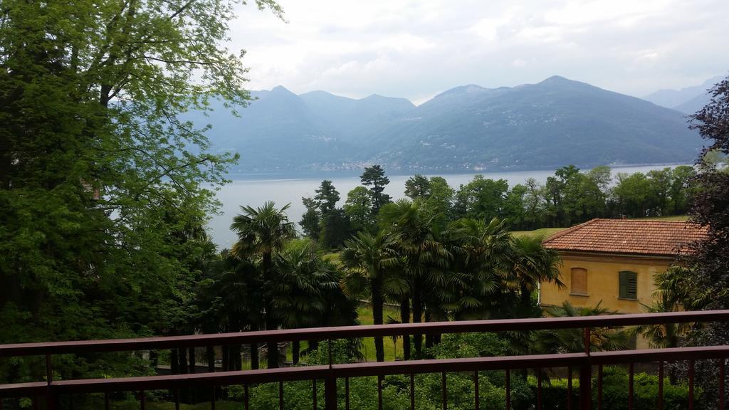 Appartamento Dellea Luino Exterior foto